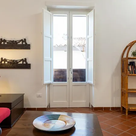 Guesthost - Quaint Ortigia Center Syracuse