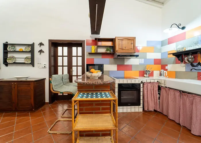 Apartment Guesthost - Quaint Ortigia Center